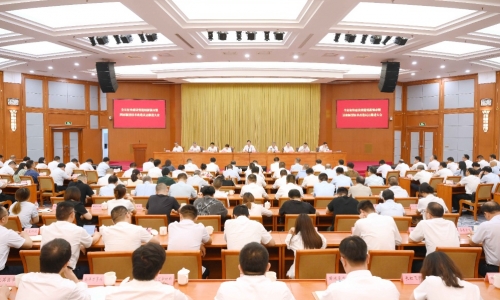 按下“智造+創(chuàng)新” 加速鍵，桐昆響應(yīng)號召匯聚新質(zhì)生產(chǎn)力強(qiáng)勁動(dòng)能！